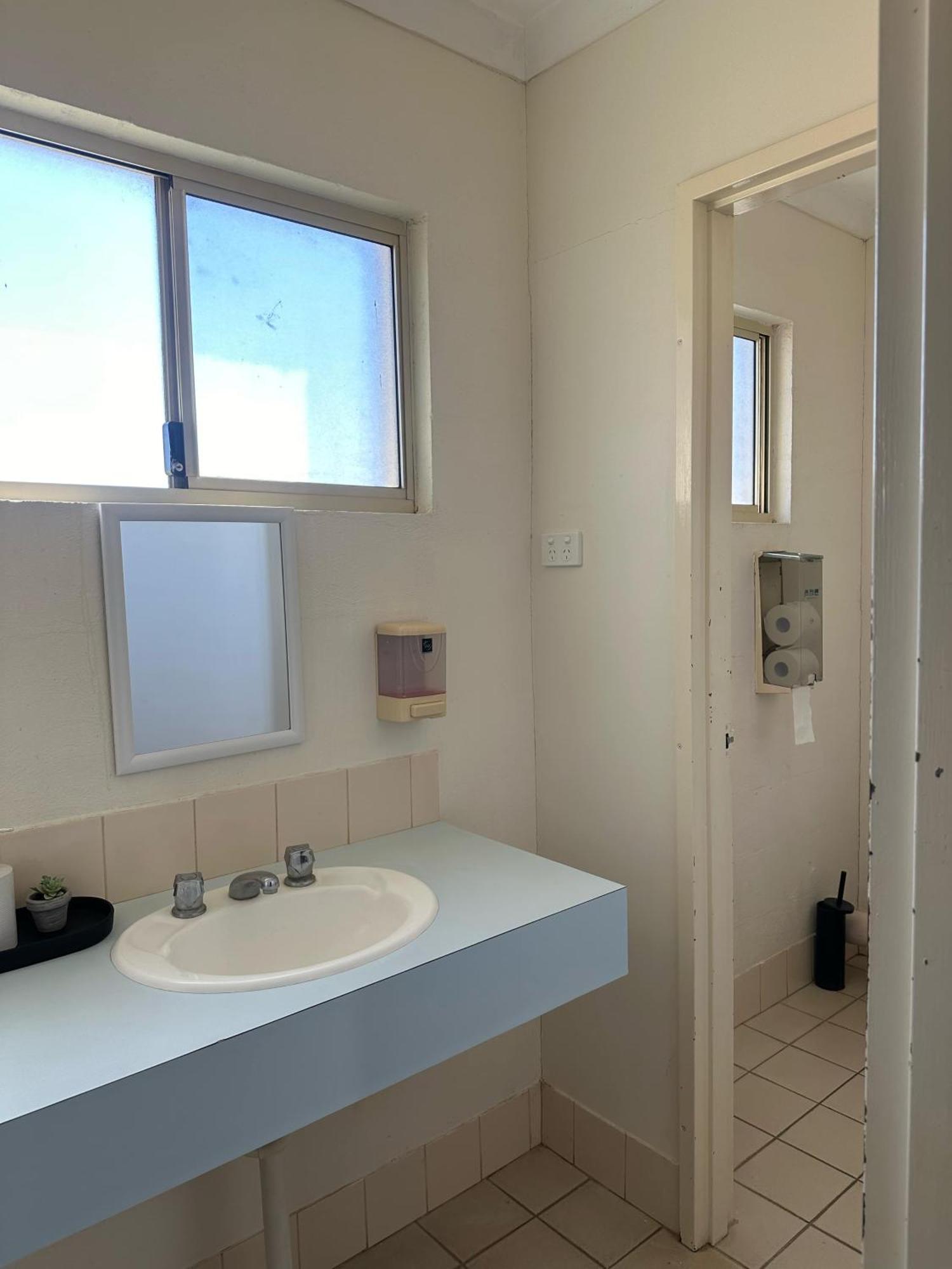 Kalbarri Inn エクステリア 写真