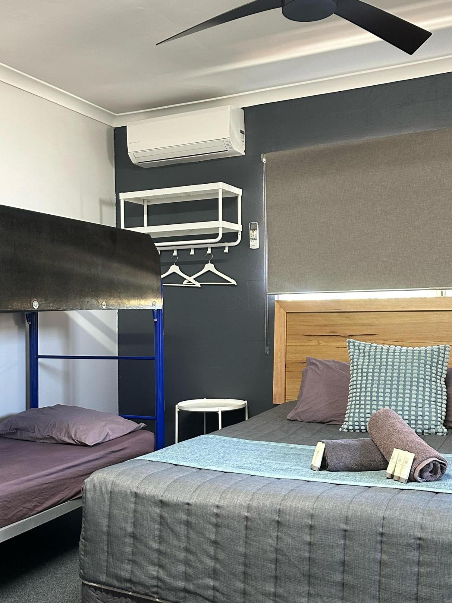 Kalbarri Inn エクステリア 写真
